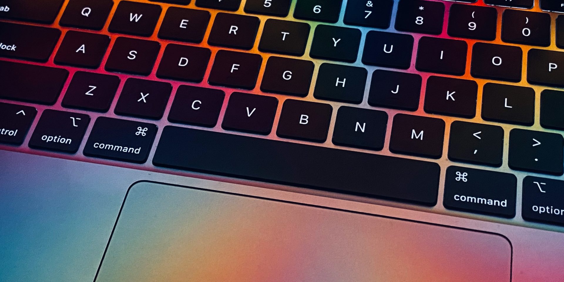 Czy da się zastąpić Spotlight na macOS? Raycast aplikacja od skrótów klawiszowych